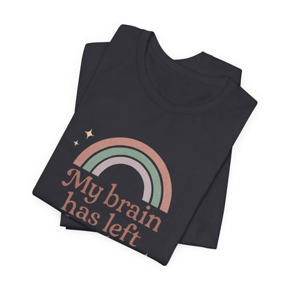 Funny Rainbow Quote T-Shirt – “My Brain Has Left the Chat” Retro Graphic Tee for Introverts & Humor Lovers