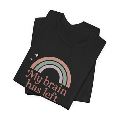 Funny Rainbow Quote T-Shirt – “My Brain Has Left the Chat” Retro Graphic Tee for Introverts & Humor Lovers